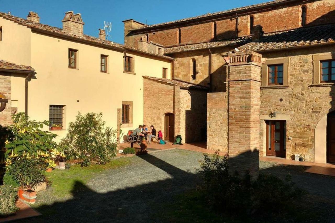 Ostello Sigerico Gambassi Terme Exterior photo